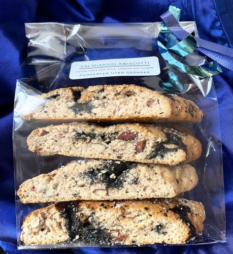 Salmiakkola-biscotti