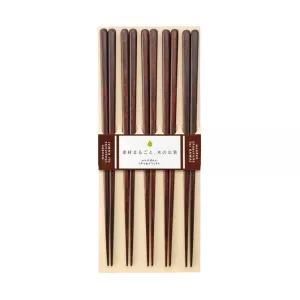 Plain Wood ätpinnar och chopsticks från Kawai som är bruna av trä.