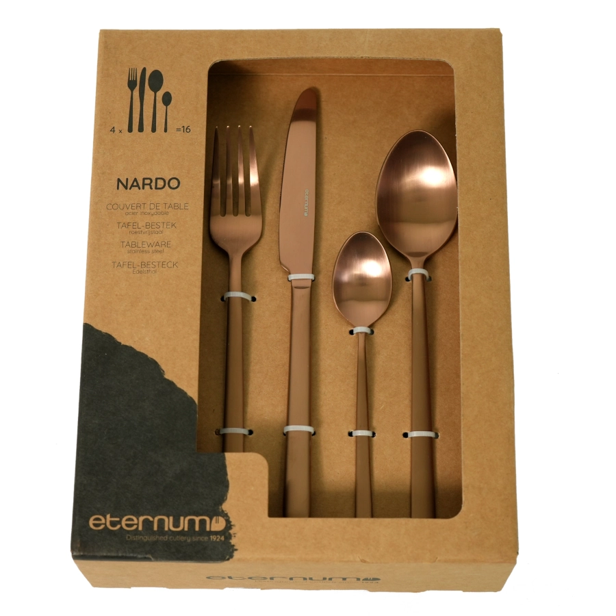 Nardo bestickset med 16 delar i koppar från Eternum.