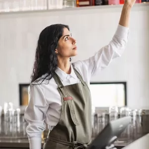 Bröstlappsförkläde 4093 från Segers.