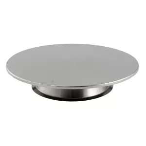 Tårtfat på fot från Östlin av rostfritt stål.