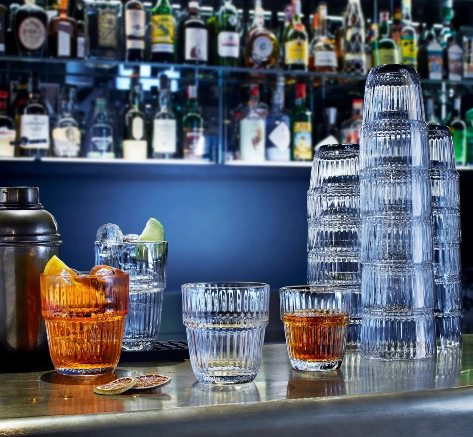 Barshine glas från Bormioli Rocco som finns i olika utföranden.