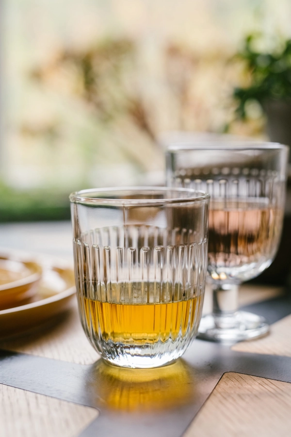 Ouessant vattenglas 29 cl från La Rochère i en miljö.