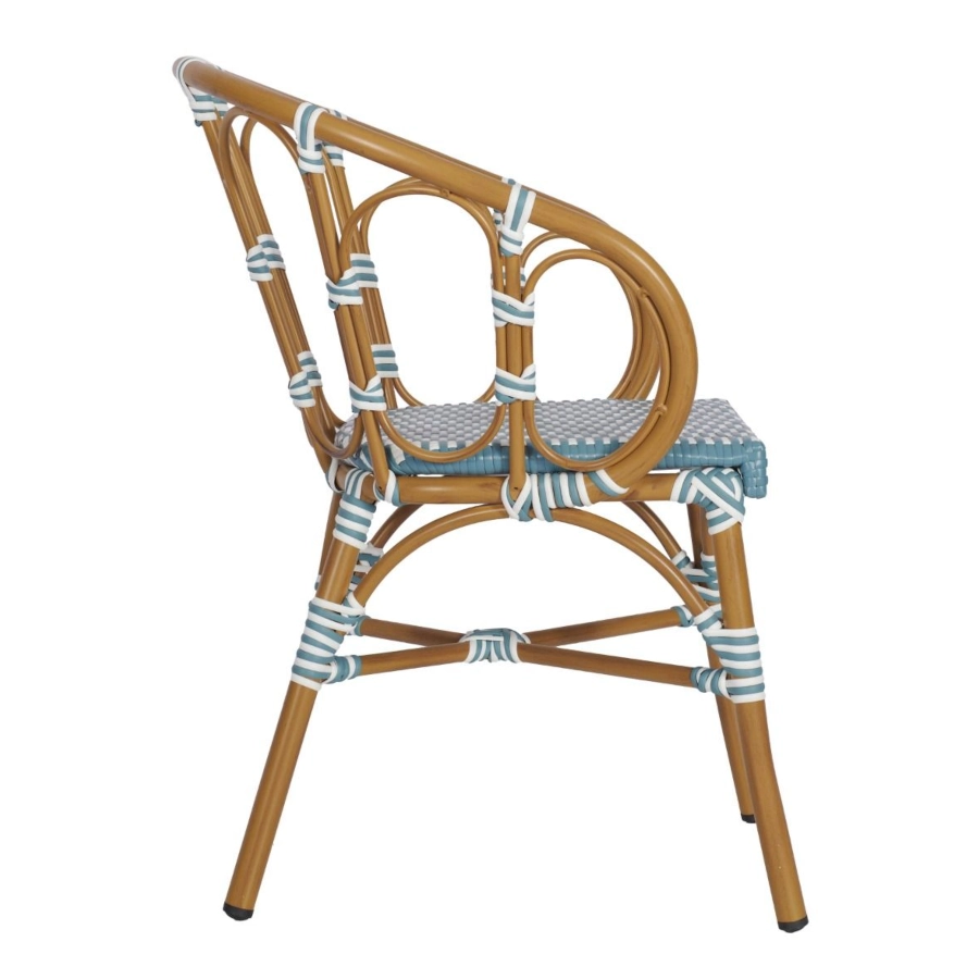 Bordeaux karmstol från Global i rottinglack med blå/vit flätning.