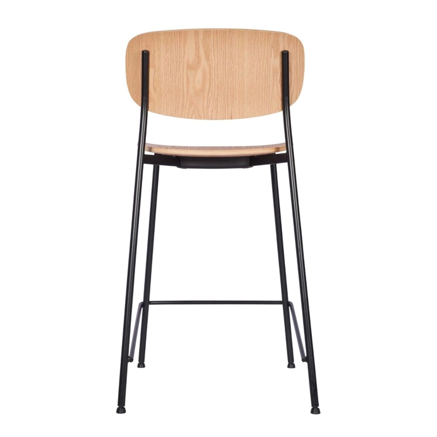 Greenwich barstol i svart/ekplywood från Global och med låg sitthöjd.