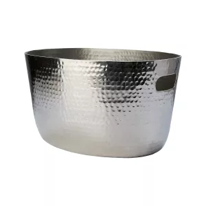 Carter champagnekylare från Affari som är oval och har hamrad design.