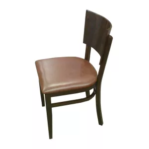 A0039 stol från Paged Meble med klädd sits som finns i olika färger och klädselval.