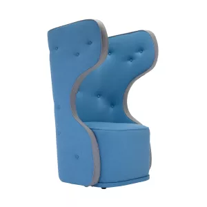 Wow fåtölj från Adrenalina i ljusblå/grå ulltyg.