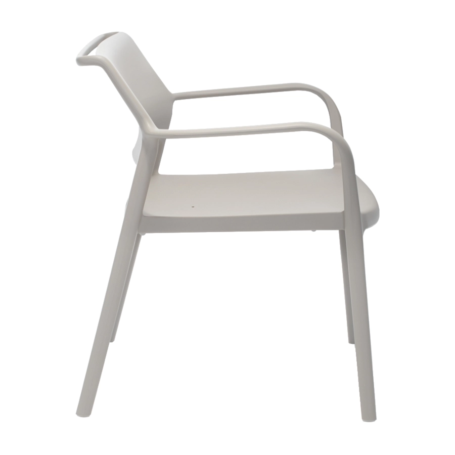 Ara fåtölj 316 från Pedrali i beige.