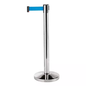 Lightflex avspärrningsstolpe från Was Germany som är polerad och har integrerad bandkassett med blått band som är 2 meter.
