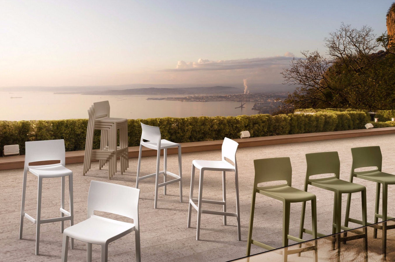 Bakhita barstolar från Gaber i en miljö.