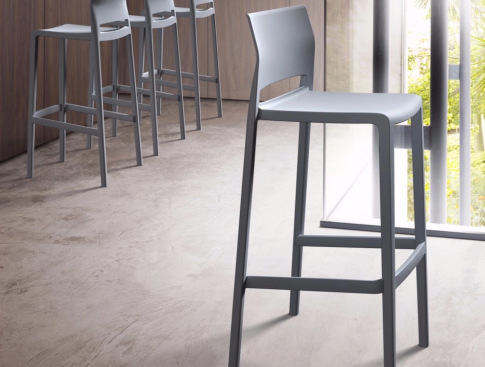 Bakhita barstolar från Gaber i en miljö.