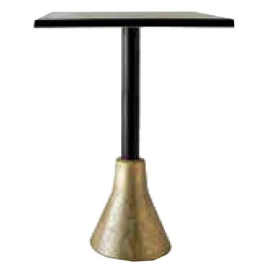 Big Foot Special ståbordsstativ med cementfot och stålpelare från Sedex ihop med en bordsskiva.