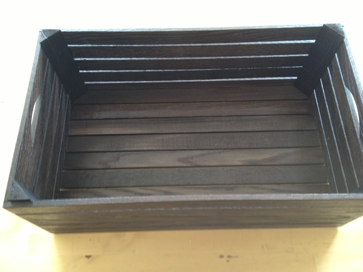 Stor trälåda från Select Concept av ek i havana black.