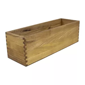 Trälåda från Select Concept av ek i mellan storlek och 47x15x15 cm som är linoljad.