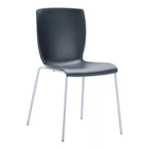 Mio stol från Siesta med sittskal i svart och silverlackade ben.
