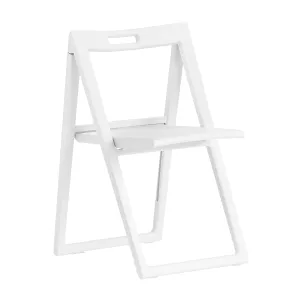 Enjoy fällstol från Pedrali i vitt.