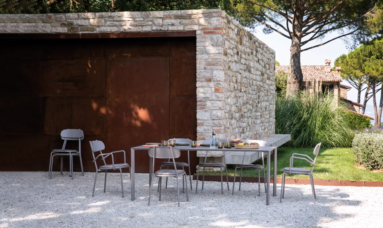 Fox stolar och karmstolar från Vermobil.