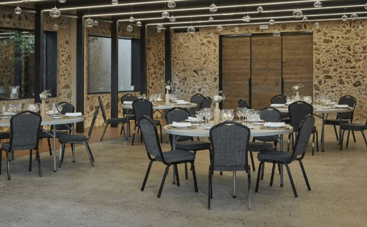 Kraus runt fällbord 160 diameter cm från Resol i en miljö.