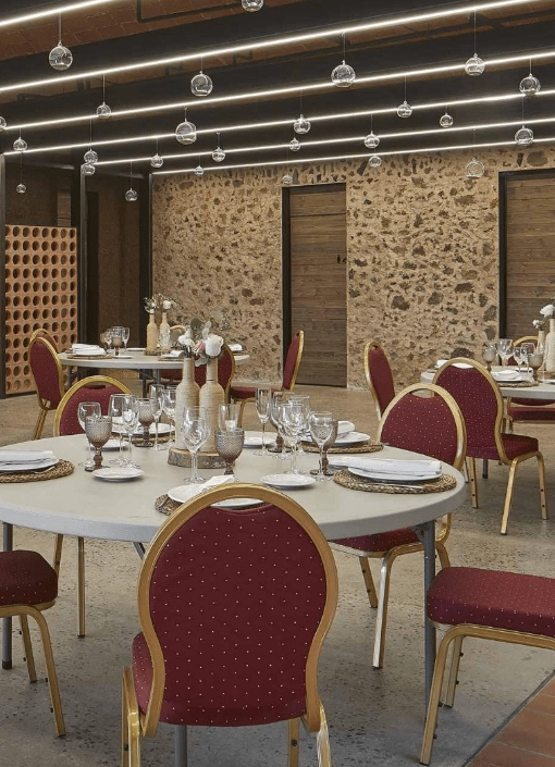 Kraus runt fällbord 160 diameter cm från Resol i en miljö.