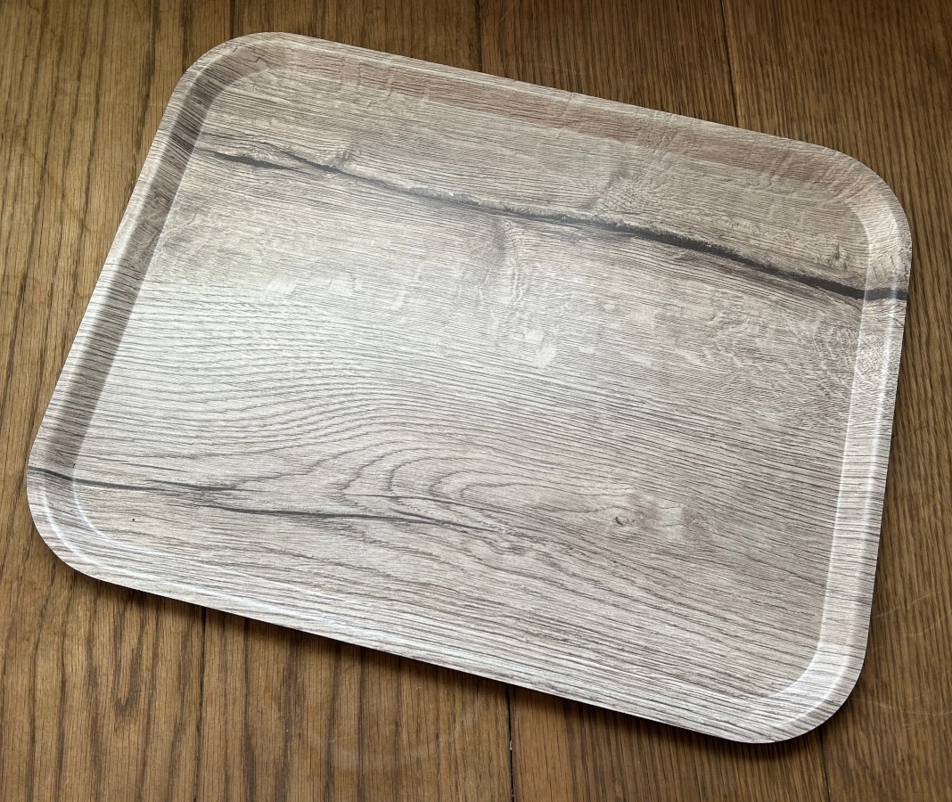 Lunchbricka 43x33 cm trämönster ljus från Exxent.