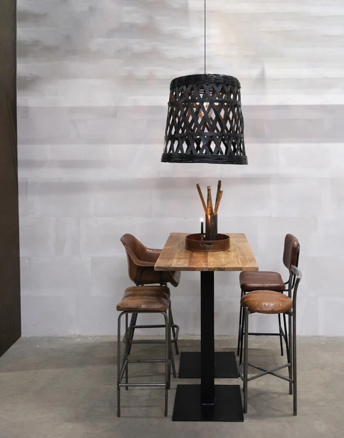 Brooklyn barpall från Trademark Living i en miljö.