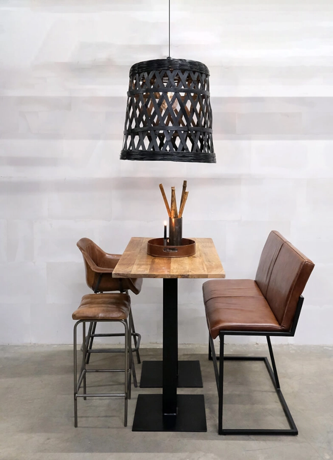 Brooklyn barpall från Trademark Living i en miljö.