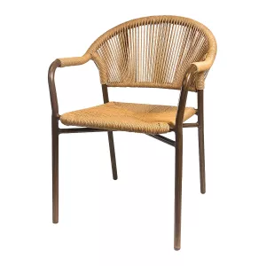 Nantes karmstol i brunt med natur fiberrotting från Xirbi.