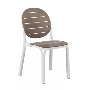 Erica stol i vit/tortora från Nardi.