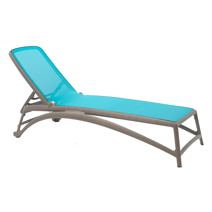 Atlantico solsäng från Nardi i duvgrå med celeste syntetväv.