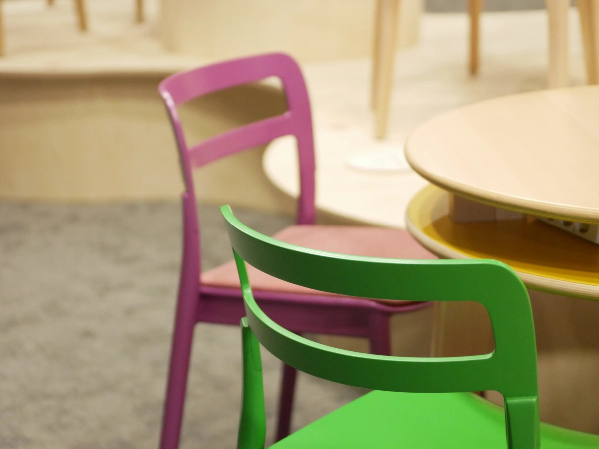 Plasa stolar från Paged Meble.