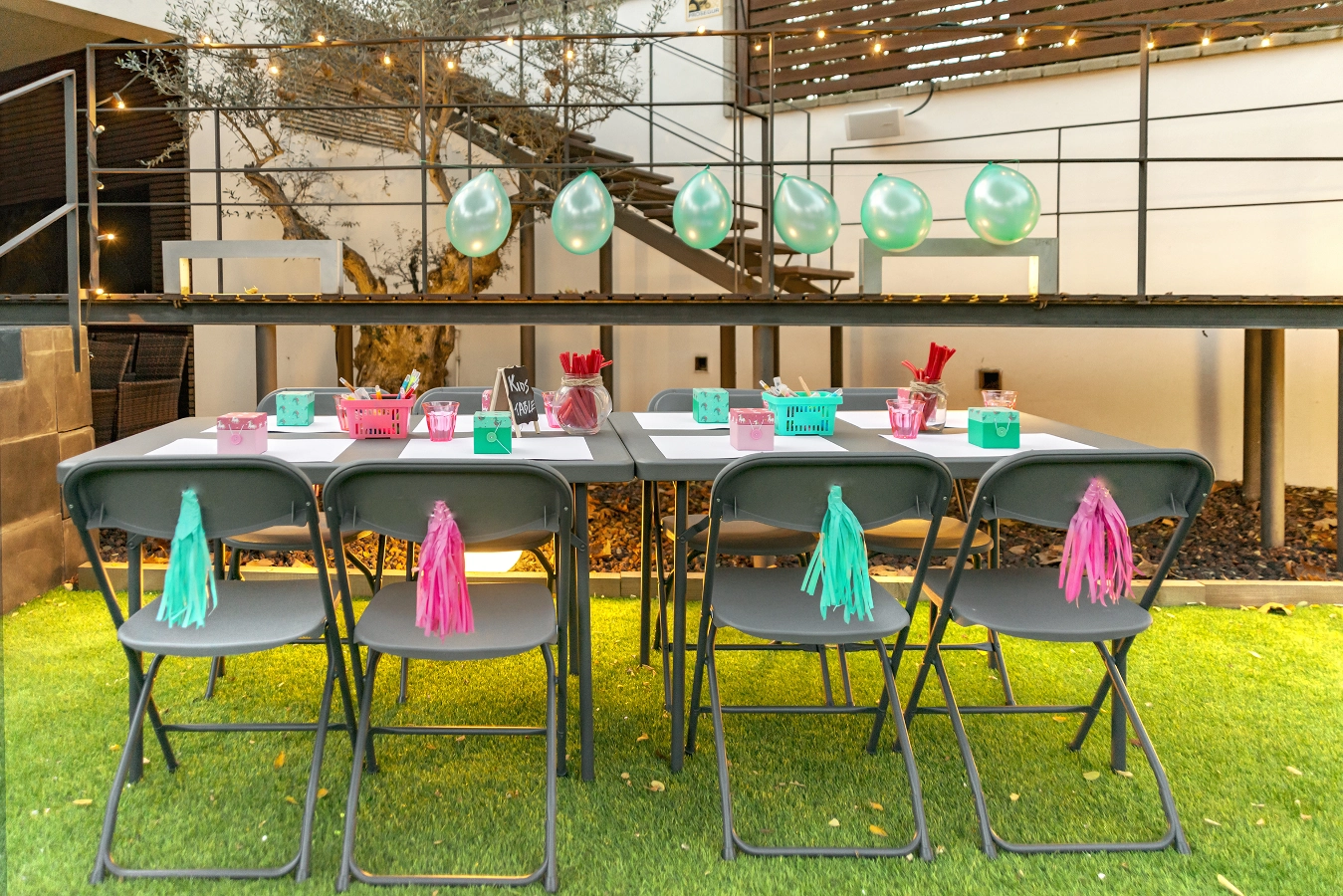 XL120 bord som är fällbart i mörkgrå från Zown som ingår New Classic serien.