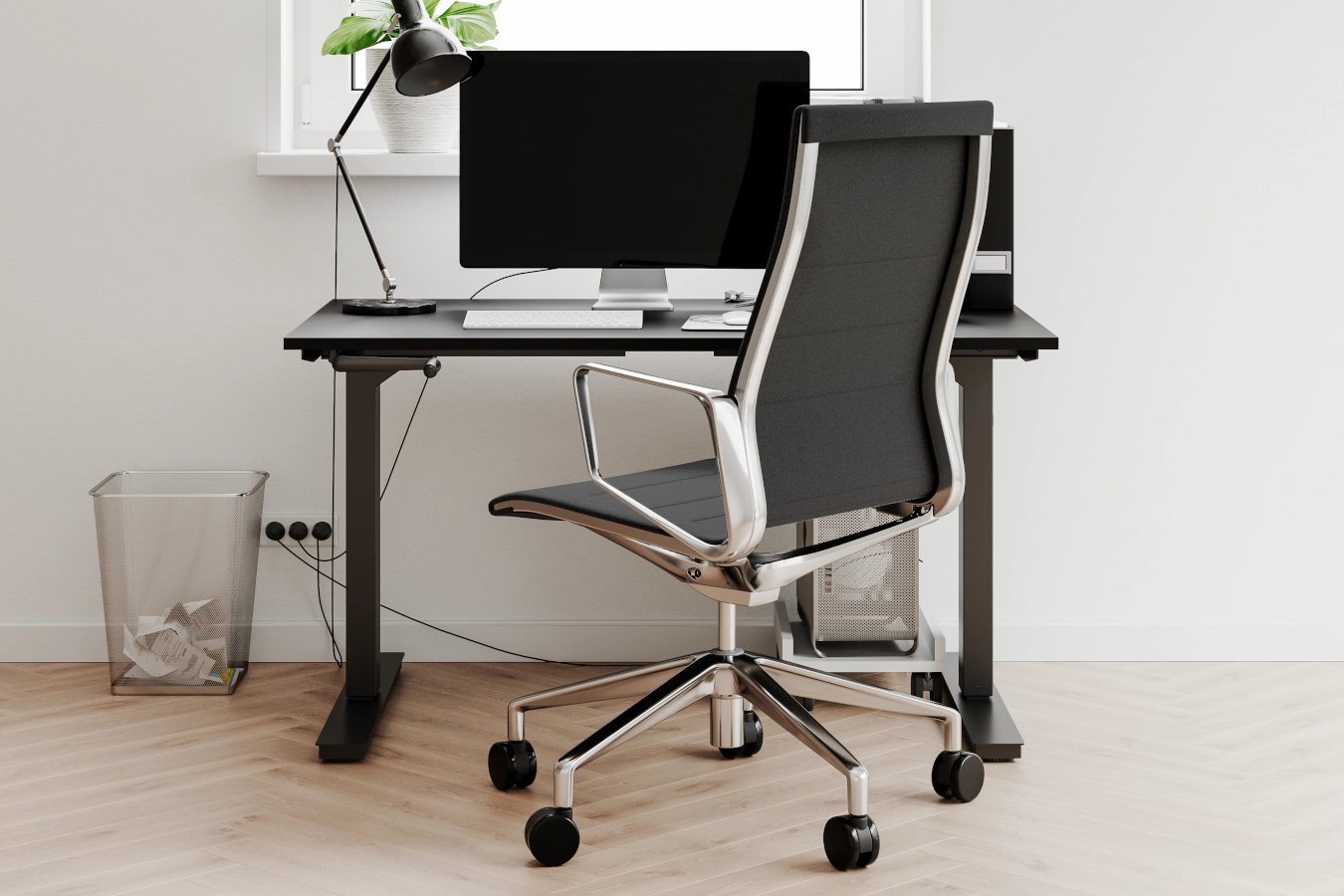 Styrelse konferensstol och kontorsstol med hög rygg ihop med Up & Down Zero skrivbord i svart.