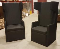 Privé fåtölj mörkgrått tyg mässexemplar - 2 st