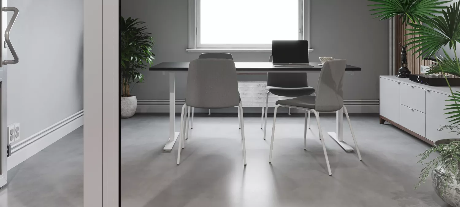 Tellus bord ihop med Choice stolar från Elj.