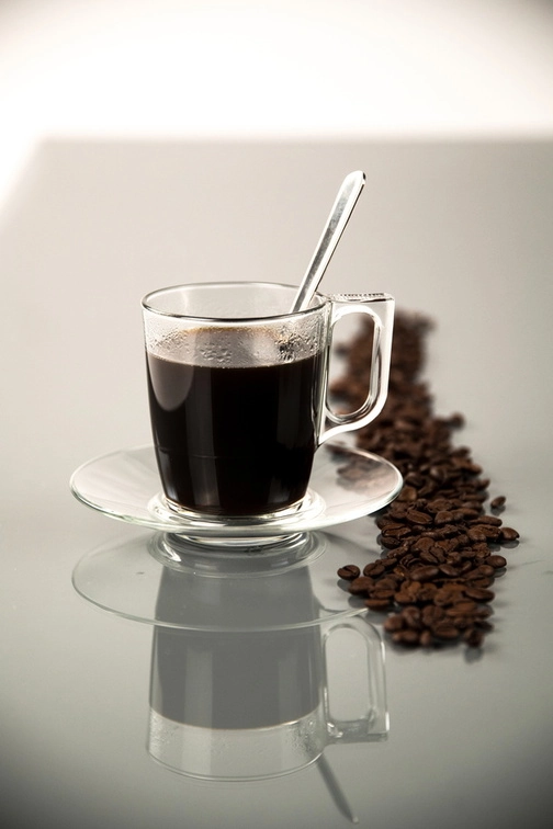 Voluto espressokopp och espressofat från Arcoroc.