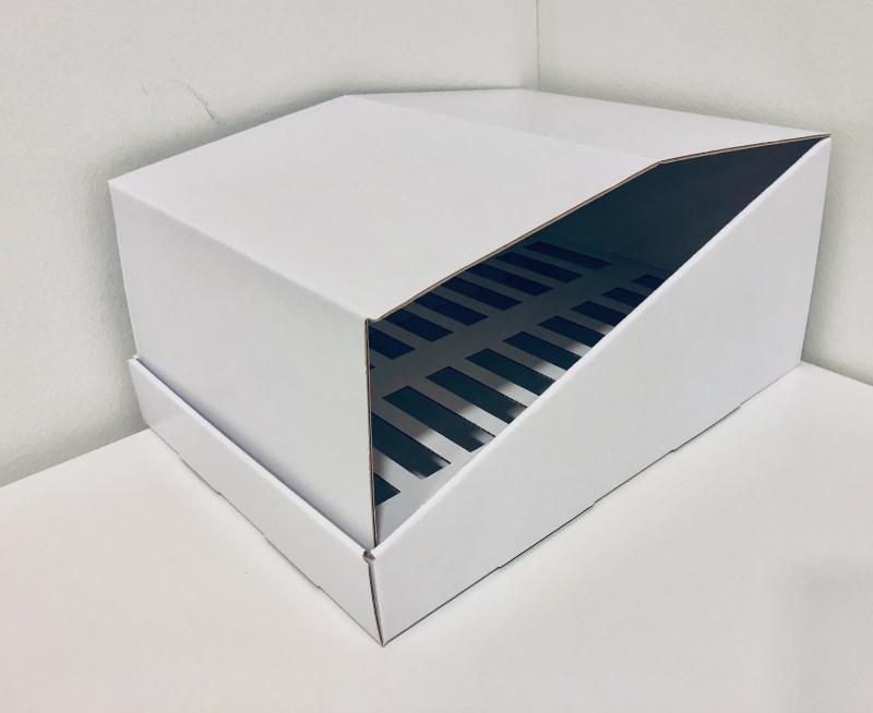 Bordsdisplay med lock som skylt