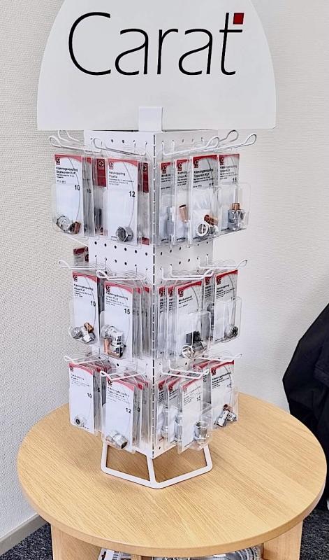 Bordsdisplay med flyttbara spjut snurrbart