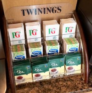 Bordsdisplay tepåsar 3 hyllor