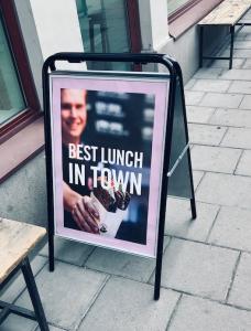 Gatuställ easysign 50x70 svart