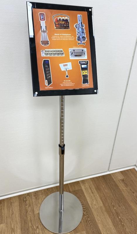 Infoställ A4 md akryl med magnet fäste