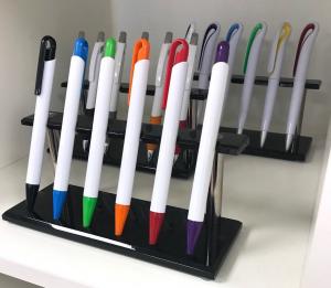 Pennhållare i Plexi