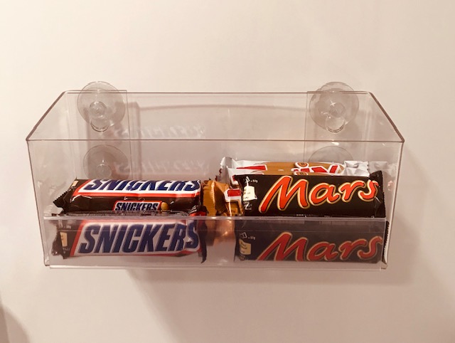 Plastlåda med sugproppar