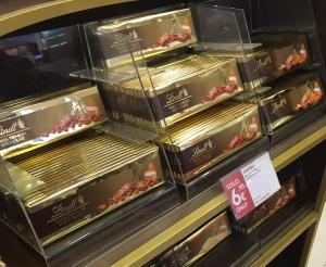 Plexihyllor i hyllan