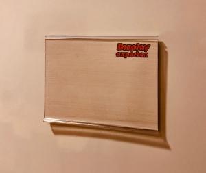 Skylthållare med magnetfäste 100x76 mm