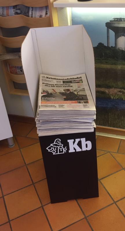 Tidningställ i wellpapp