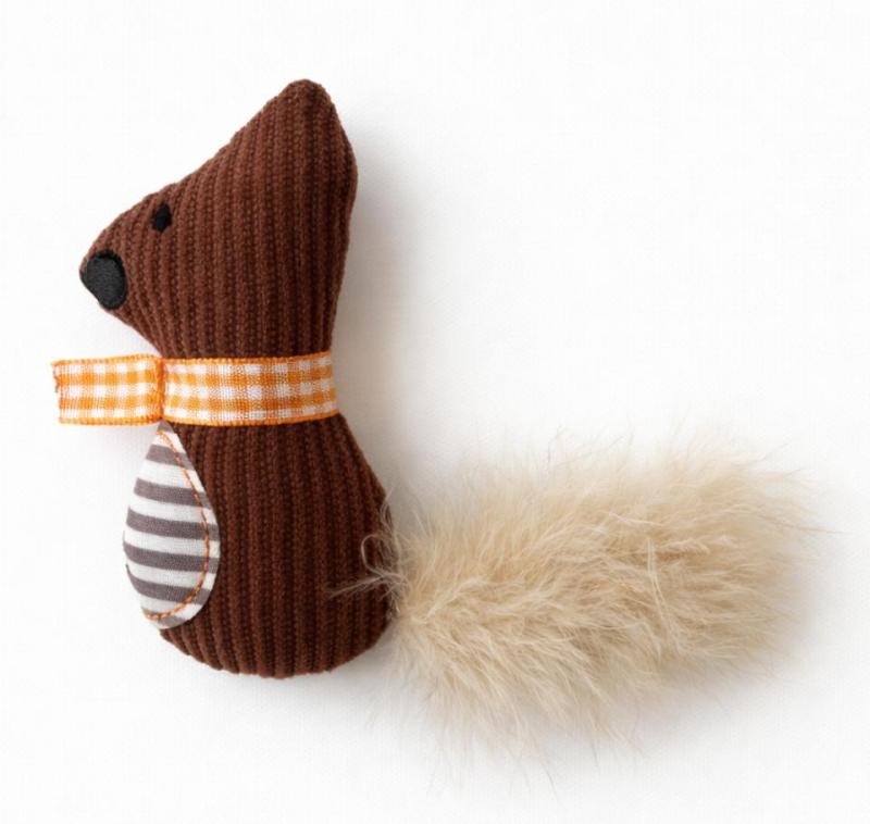 Companion Cat Squirrel plyschdjur med kattmynta