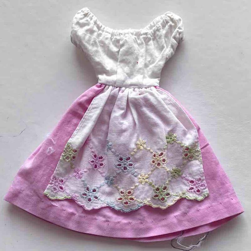 Barbie #0822 Barbie in Switzerland fr 1964 (b)