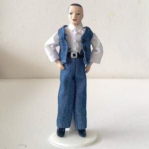 Pappa man herre i väst