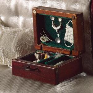 Doktorsväska läkarväska m innehåll